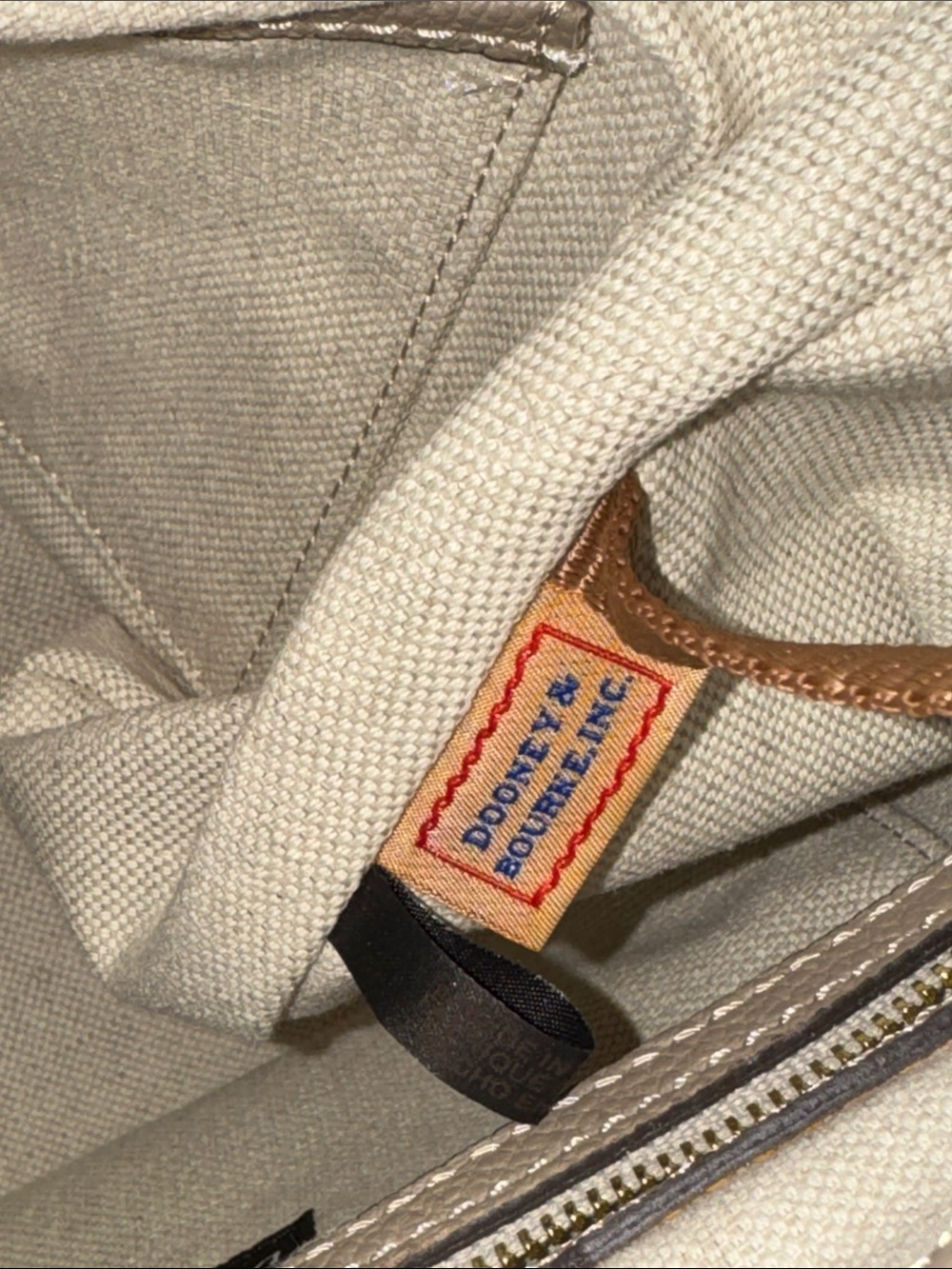 Dooney & Bourke small Sorrento satchel in taupe with strap - Picture 11 of 13